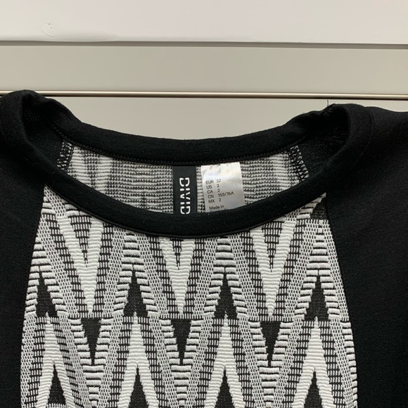 H&M Patterned Dress - Picture 3 of 5